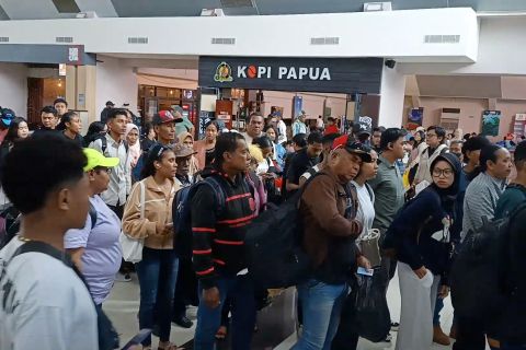 Enam ribu penumpang padati Bandara Sentani saat mudik Lebaran 2026