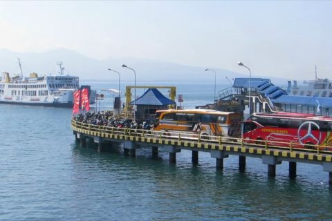 H+7 Lebaran, Pelabuhan Ketapang terapkan skenario sangat padat