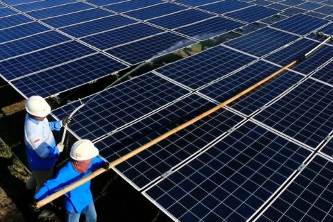 Presiden minta transisi sumber energi pembangkit listrik dipercepat