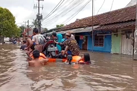 Pemkot fokus evakuasi dan dapur umum untuk tangani banjir Cilegon