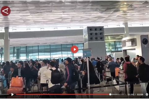 Komisi V DPR soroti mahalnya tiket pesawat saat mudik - VIDEO