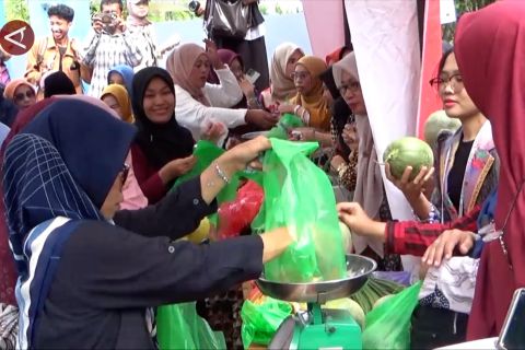 Dinas Perkebunan Sultra gelar pasar tani untuk kendalikan inflasi