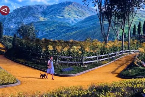 Menyaksikan The Wizard of Oz lewat pengalaman imersif AI