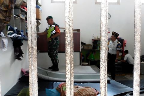 Rutan Temanggung gelar penggeledahan dan tes urine warga binaan
