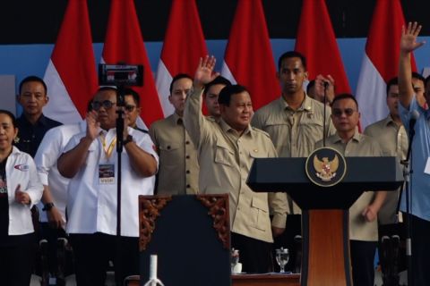 Depan ribuan buruh, Prabowo: Pengesahan UU PPRT pertama dalam sejarah