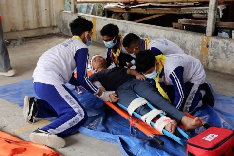 PMI edukasi ratusan siswa SMA hadapi situasi darurat