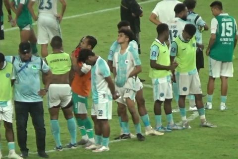PSBS terdegradasi usai dipecundangi Persebaya 0 - 4