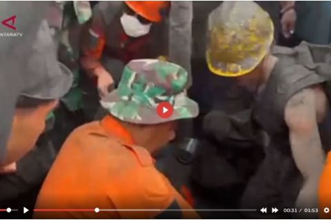 Tim SAR gabungan temukan jasad dua WNA korban erupsi Dukono - VIDEO
