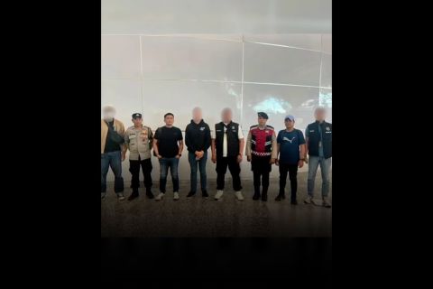 WNA viral berbuat asusila di halaman rumah warga dideportasi