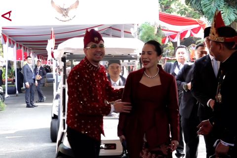 Mengintip ragam busana daerah pejabat kabinet pada HUT RI di Istana