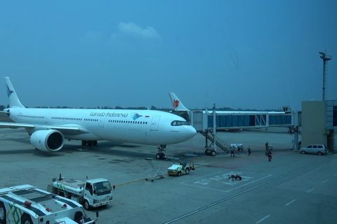 Asap karhutla ganggu pendaratan pesawat di Bandara SMB II Palembang