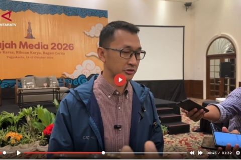 KPK amankan 14 orang dan barang bukti uang hingga emas dalam OTT BNPB - VIDEO