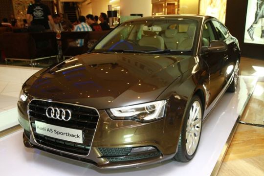 Audi Targetkan Jual 10 A5 Tahun Ini