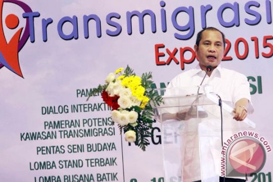 "Transmigrasi sebagai alat pemerataan pembangunan"