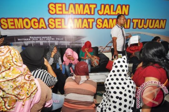 Dua puluh TKW NTB telantar di Malang