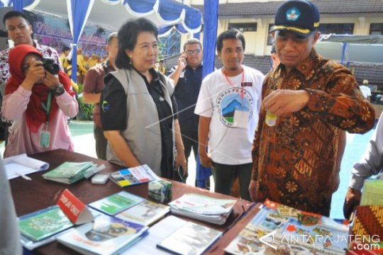 KONFERENSI NASIONAL PENDIDIKAN BENCANA Page 1 Small