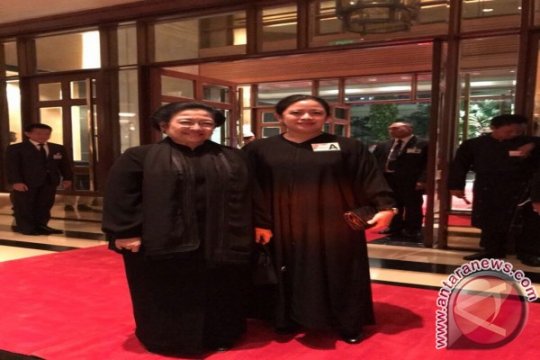 Dampingi Megawati, Menko Puan hadiri upacara kremasi Raja Thailand 