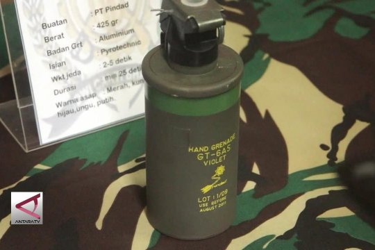 Kodam Cenderawasih klarifikasi pengunaan granat tangan asap