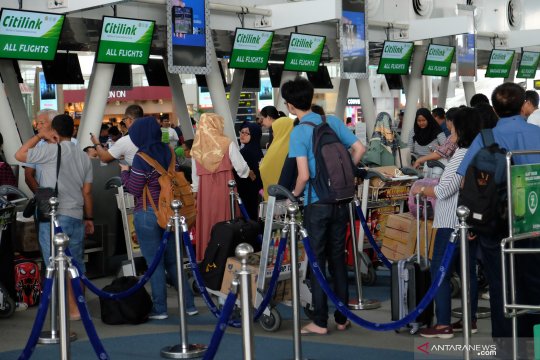 Jumlah penumpang domestik di Bandara Kualanamu turun 30 persen