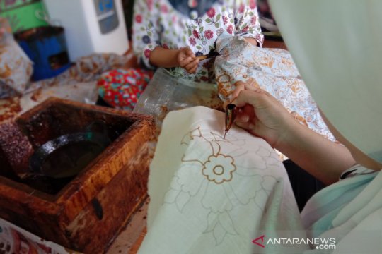 Mengenal 40 motif batik betawi Terogong di Jakarta Selatan