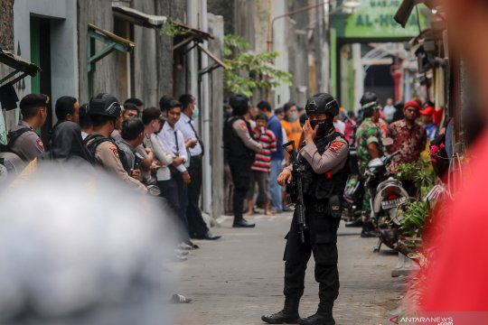 Polisi geledah rumah terduga teroris di Sukoharjo