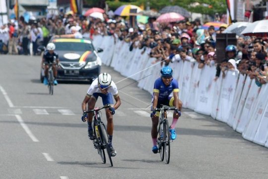 Melihat kemeriahan Tour de Singkarak di Kota Serambi Mekah Padang Panjang