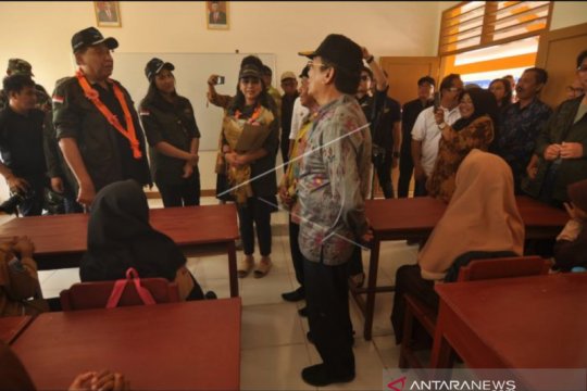CT Corp serahkan bantuan fasilitas pendidikan korban bencana Sulteng