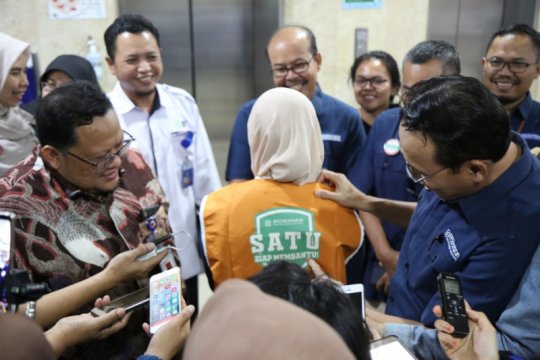 Petugas "BPJS SATU!" gunakan skuter segway di RS bantu pasien JKN