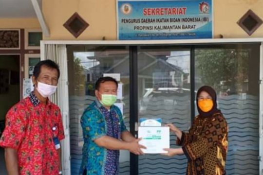 Ikatan Bidan Indonesia Kalbar dibantu ribuan APD oleh BKKBN