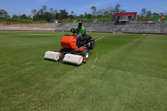 Pembangunan Stadion Kebo Giro Page 2 Small