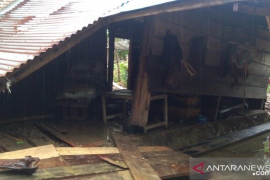 Empat daerah terendam banjir, Bengkulu siaga bencana