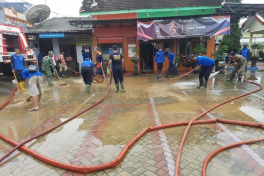 Banjir bandang terjang tujuh desa di Trenggalek