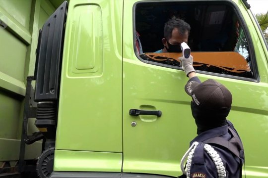 Menengok praktik Adaptasi Kabiasaan Baru di Pelabuhan Marunda