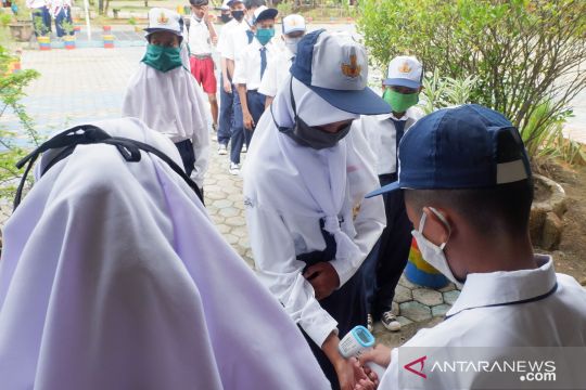 PGRI imbau pemda salurkan masker gratis pelajar kurang mampu