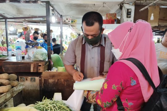 Sudin KPKP Jakut awasi produk segar asal tumbuhan di lima pasar