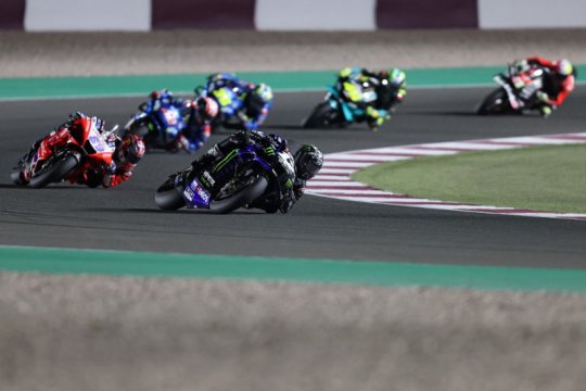 Vinales pecundangi Ducati untuk juarai balapan pembuka MotoGP di Qatar