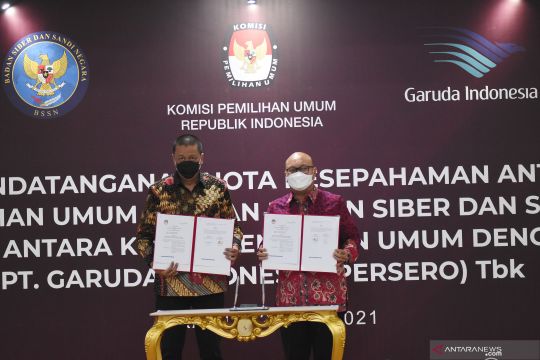 Penandatanganan nota kesepahaman KPU dengan BSSN dan Garuda Indonesia