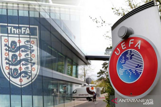 Suporternya barbar, UEFA siapkan sanksi untuk sepak bola Inggris