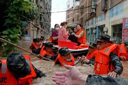 54.000 warga China dievakuasi, proyek pertambangan ditutup