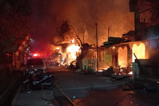 13 Rumah di Semarang Ludes Terbakar 