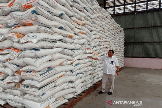 Stok beras Bulog Sumatera Utara 9.982 ton cukup untuk tiga bulan