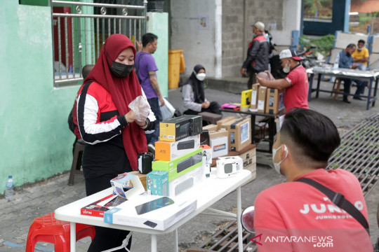 Pemkot Surabaya bantah larang pedagang berjualan di Hi Tech Mall