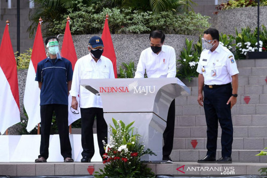 Presiden Jokowi resmikan Rusun Pasar Rumput