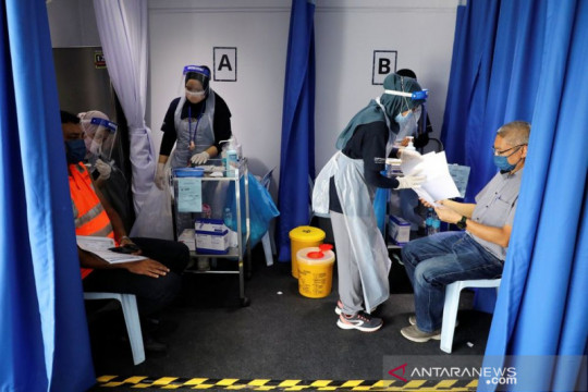 Malaysia tetapkan harga standar dua vaksin berbayar