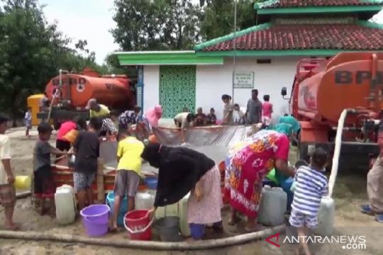 BPBD Ngawi distribusikan bantuan air bersih ke desa alami kekeringan