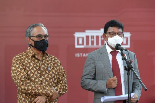 Sepekan, Izin "pinjol" hingga wacana TNI danPolri jabat kepala daerah