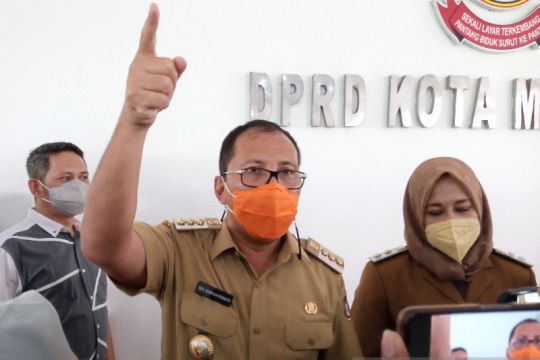 Wali Kota Makassar pastikan oknum pemalsu sertifikat vaksin dipecat