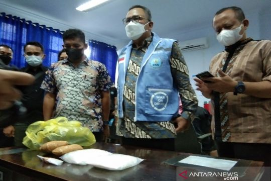 BNN Sultra tangkap pasutri bawa sabu-sabu satu kilogram