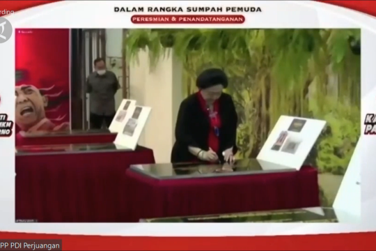 Megawati resmikan taman dan patung Bung Karno