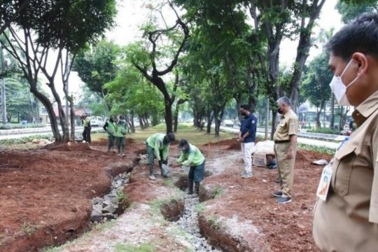 Jakarta Timur bangun "rain garden" dan "bioswale" untuk atasi banjir